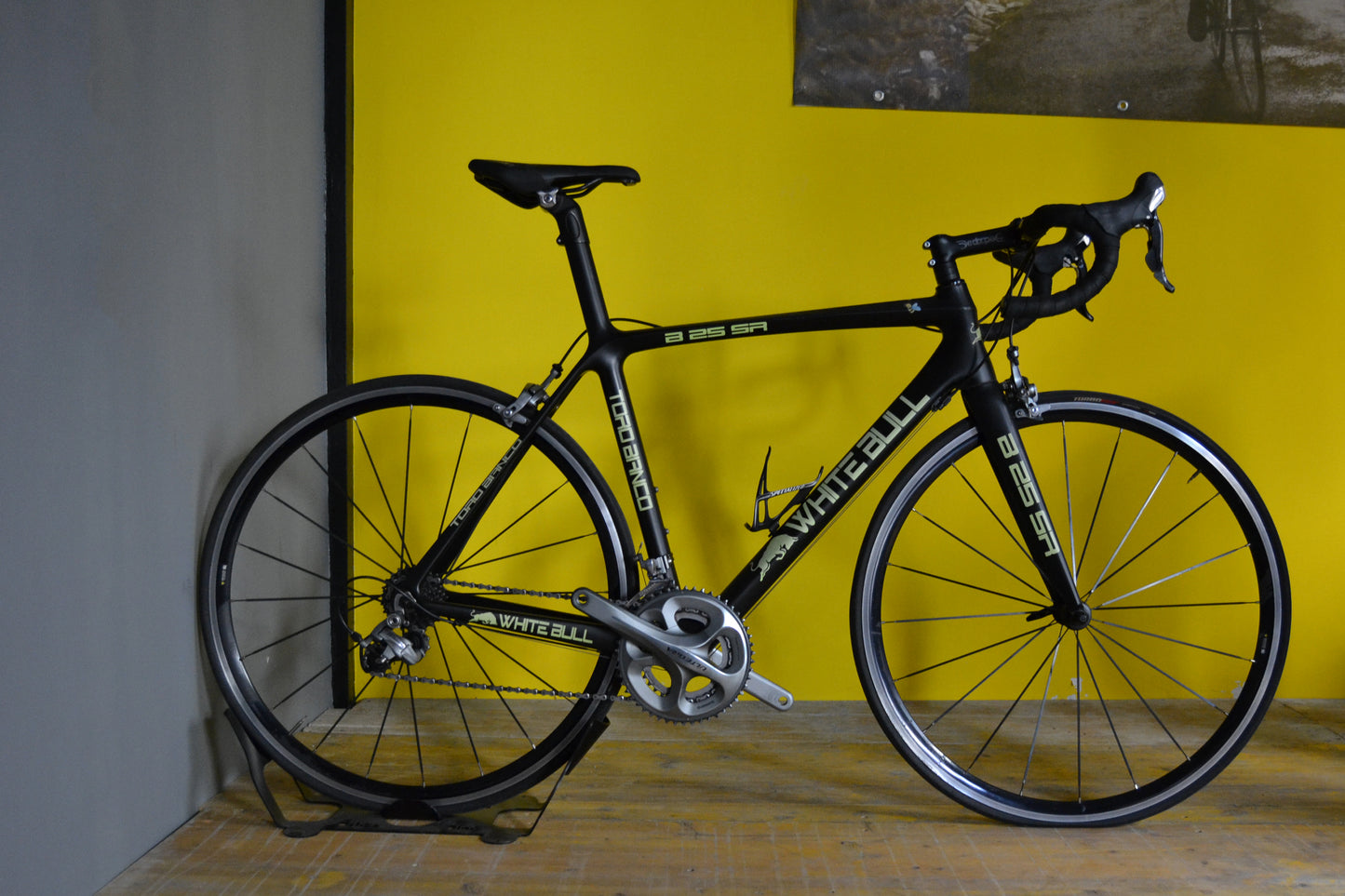 BDC White Bull full carbon M(53)