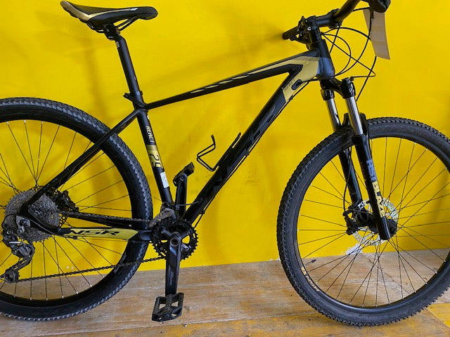 MTB NSR REACT 29'